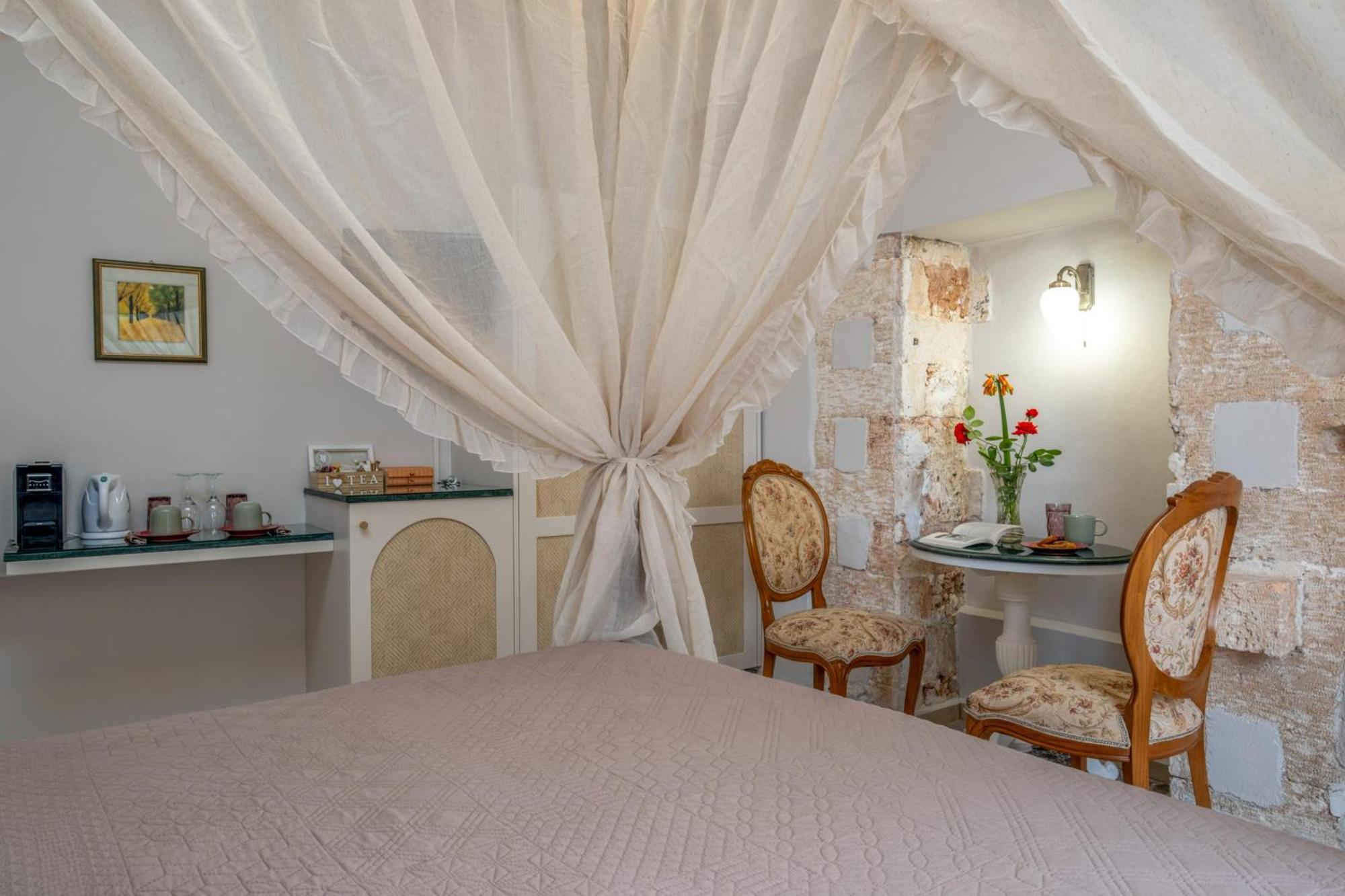 Santa Elena Boutique Rooms La Canea Esterno foto